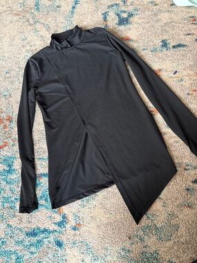 Source Unknown Black Asymmetrical Long Sleeve Top